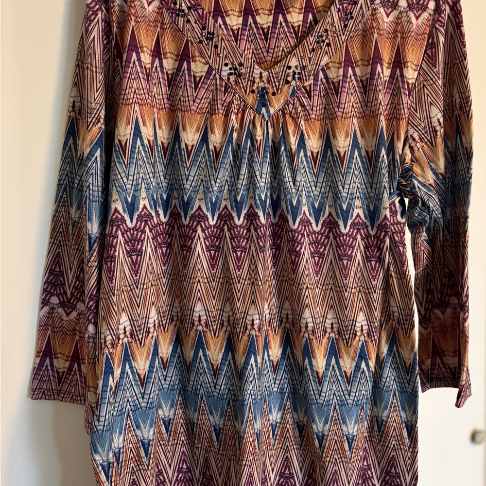 Alfred Dunner Multicolor Chevron-Pattern V-Neck Tunic (Blue, Purple, Tan)